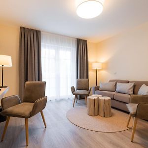 Suite mit Kingsize-Bett im Nebengebäude